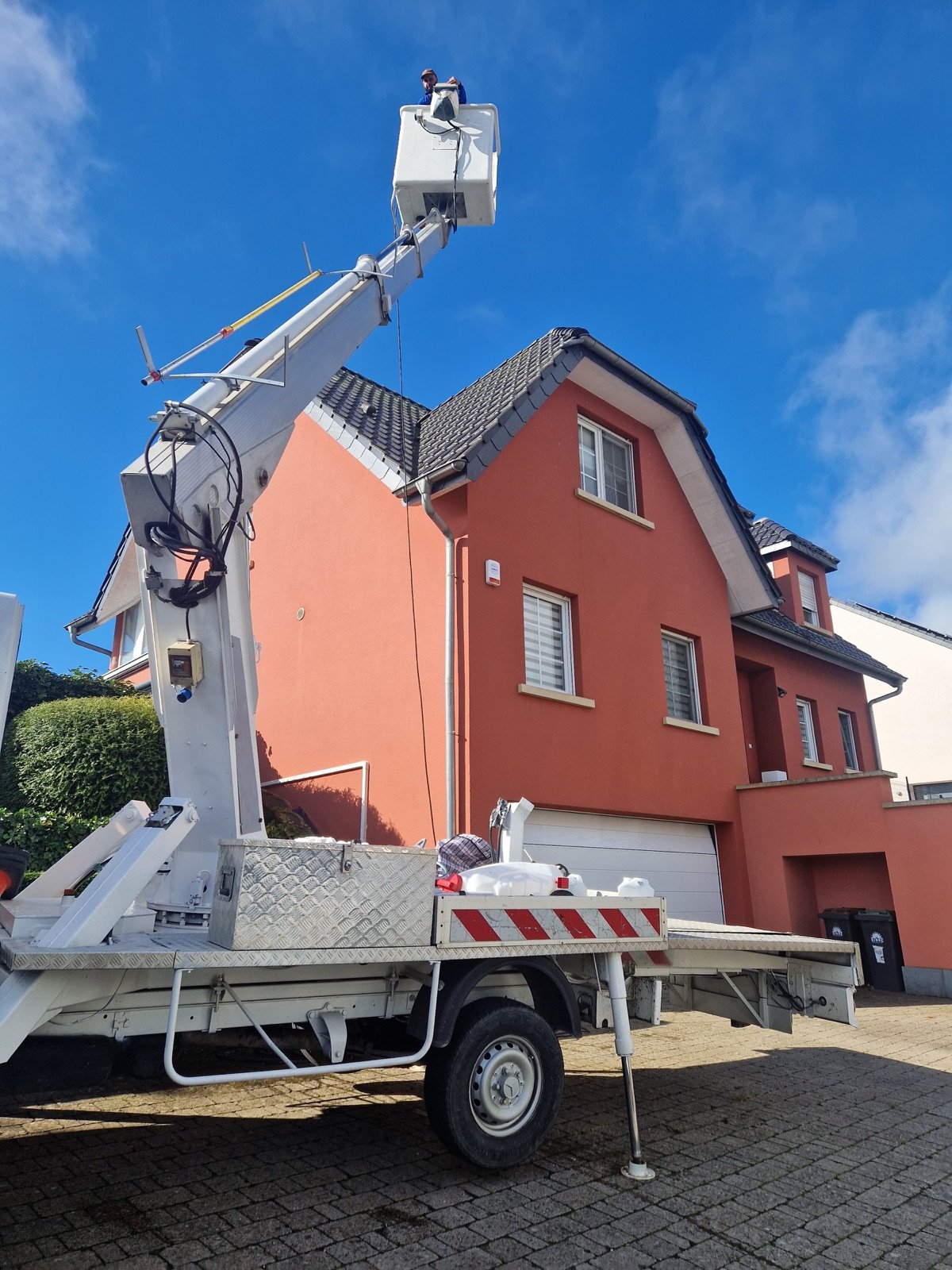 Intervention en nacelle sur maison individuelle