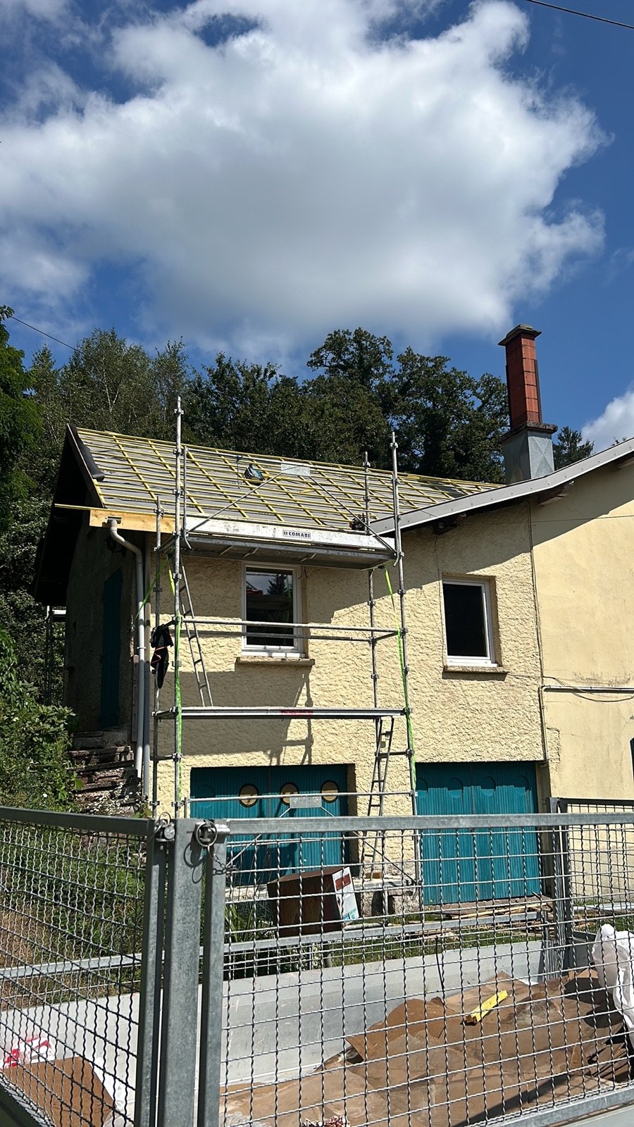 Maison en cours de ravalement de façade