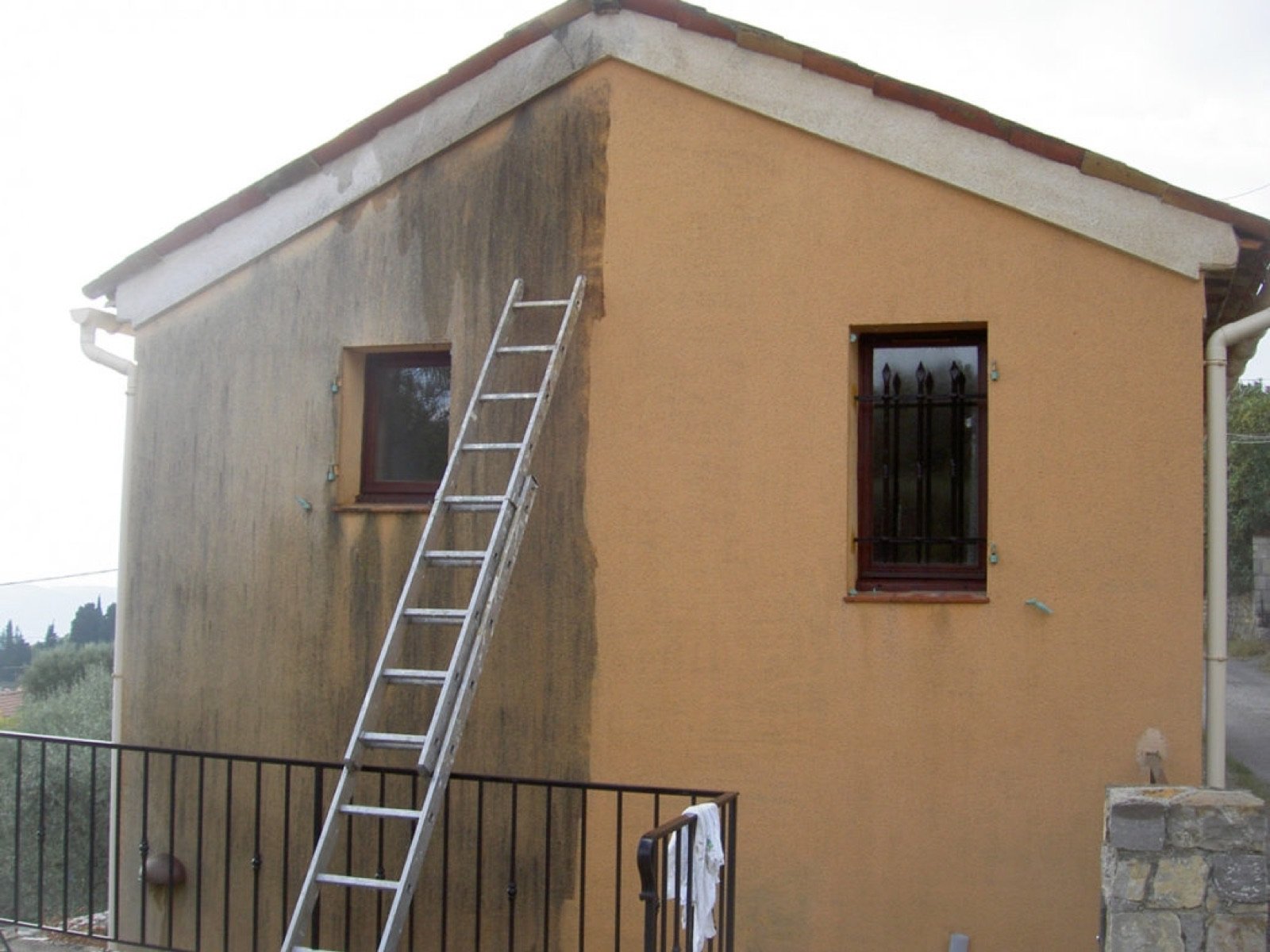 Façade rénovée et repeinte